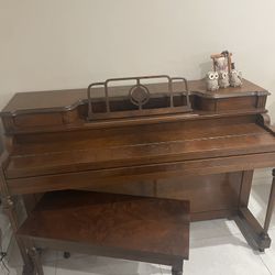 Wood Piano