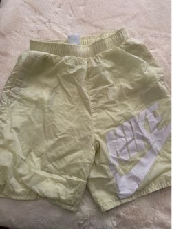 Nike shorts boys size large