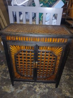 Bathroom storage cabinet