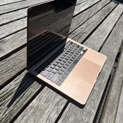 MacBook Air “Gold” 13.3” Retina