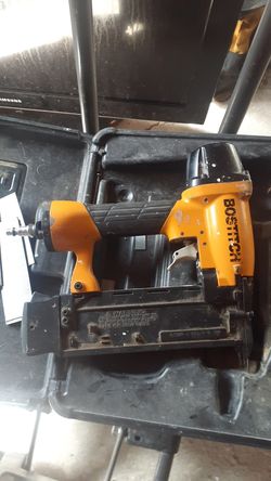 Finish nailer bostitch gauce 18