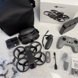 DJI Avata 2 Fly More Combo (Motion 3 Controller, 3 Batteries) + FPV RC 3 Control 