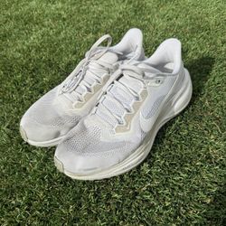 Nike Pegasus Running Shoes Size 9.5 Men’s