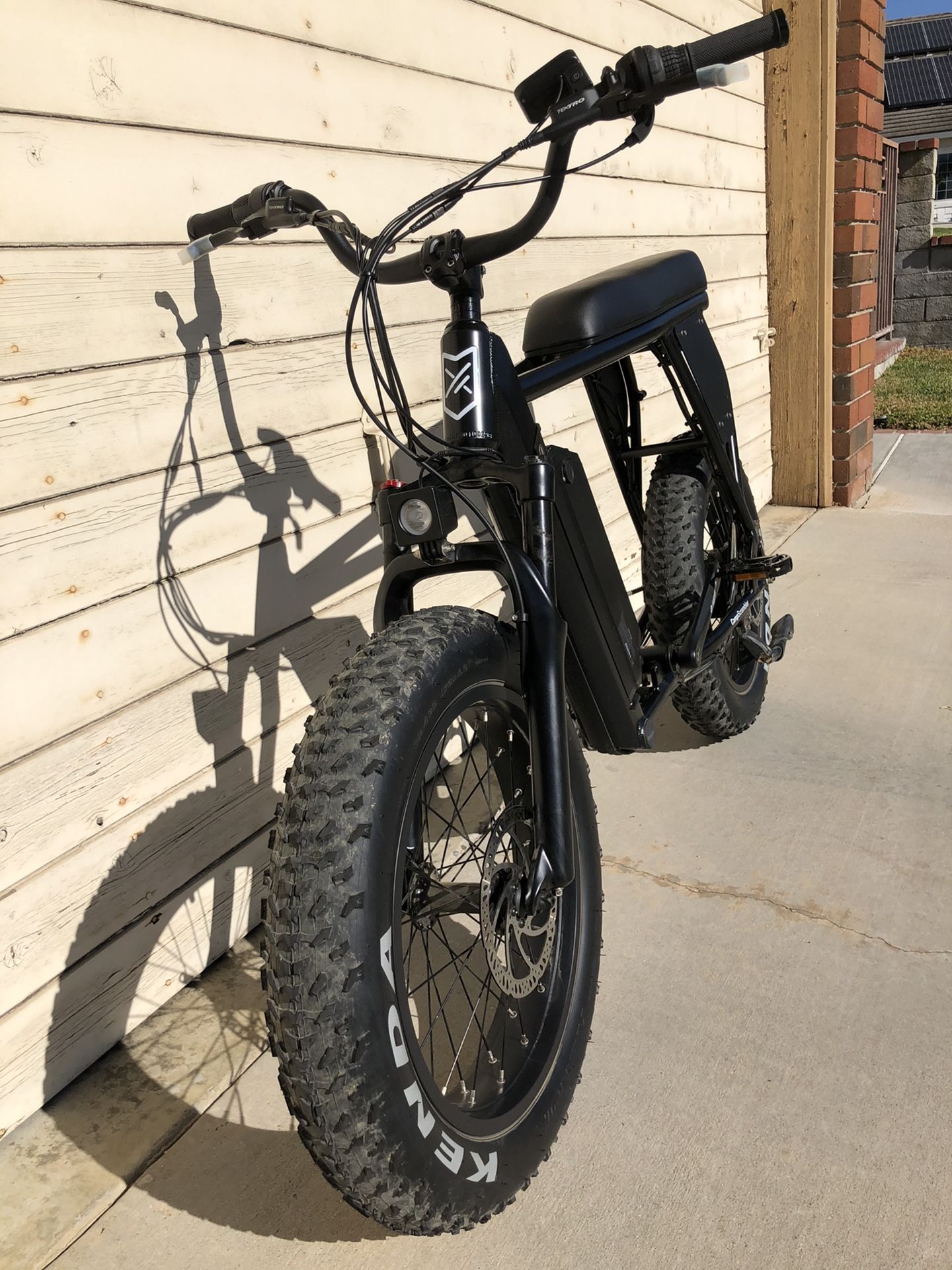 Juiced Bikes Scrambler Camp eBike 52v 28mph Black electric bike for