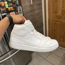 Nike Jordan 1 Triple White Size 10.5 Men’s