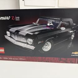 LEGO 1969 Z/28 Camaro # 10304 — 1,456 pieces Great Christmas Gift
