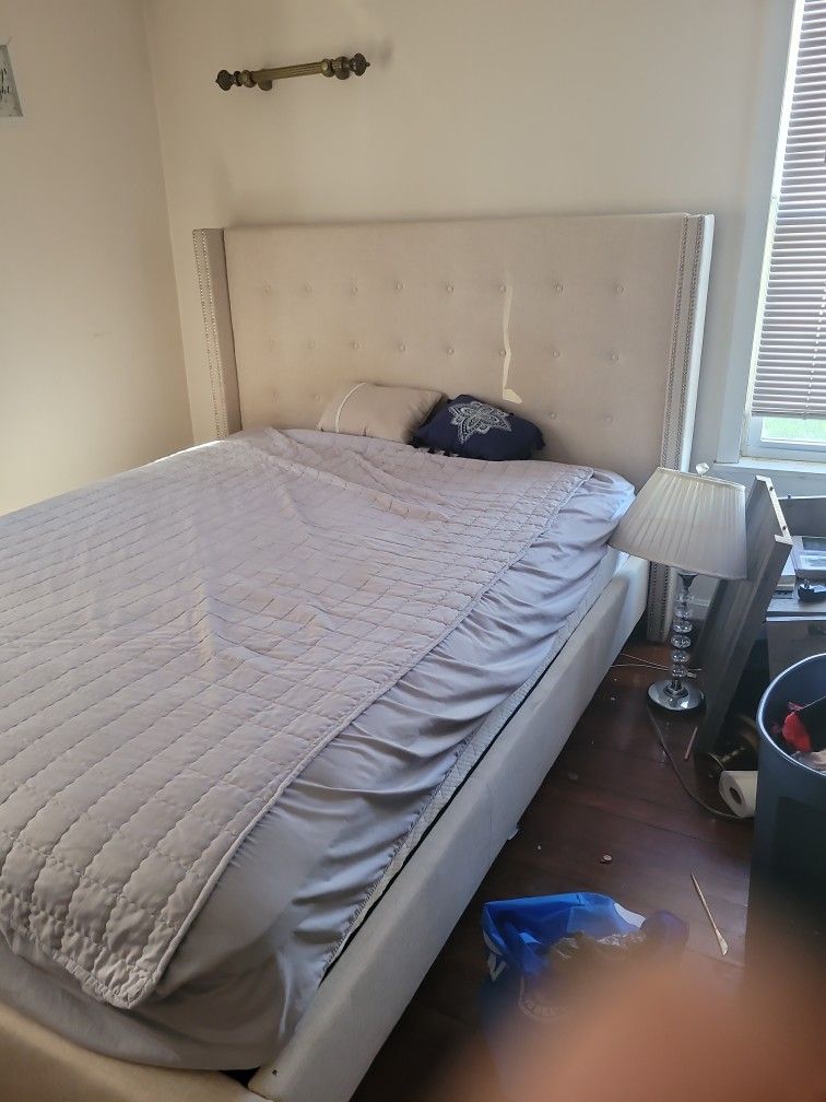 Queen Bed Best Offer