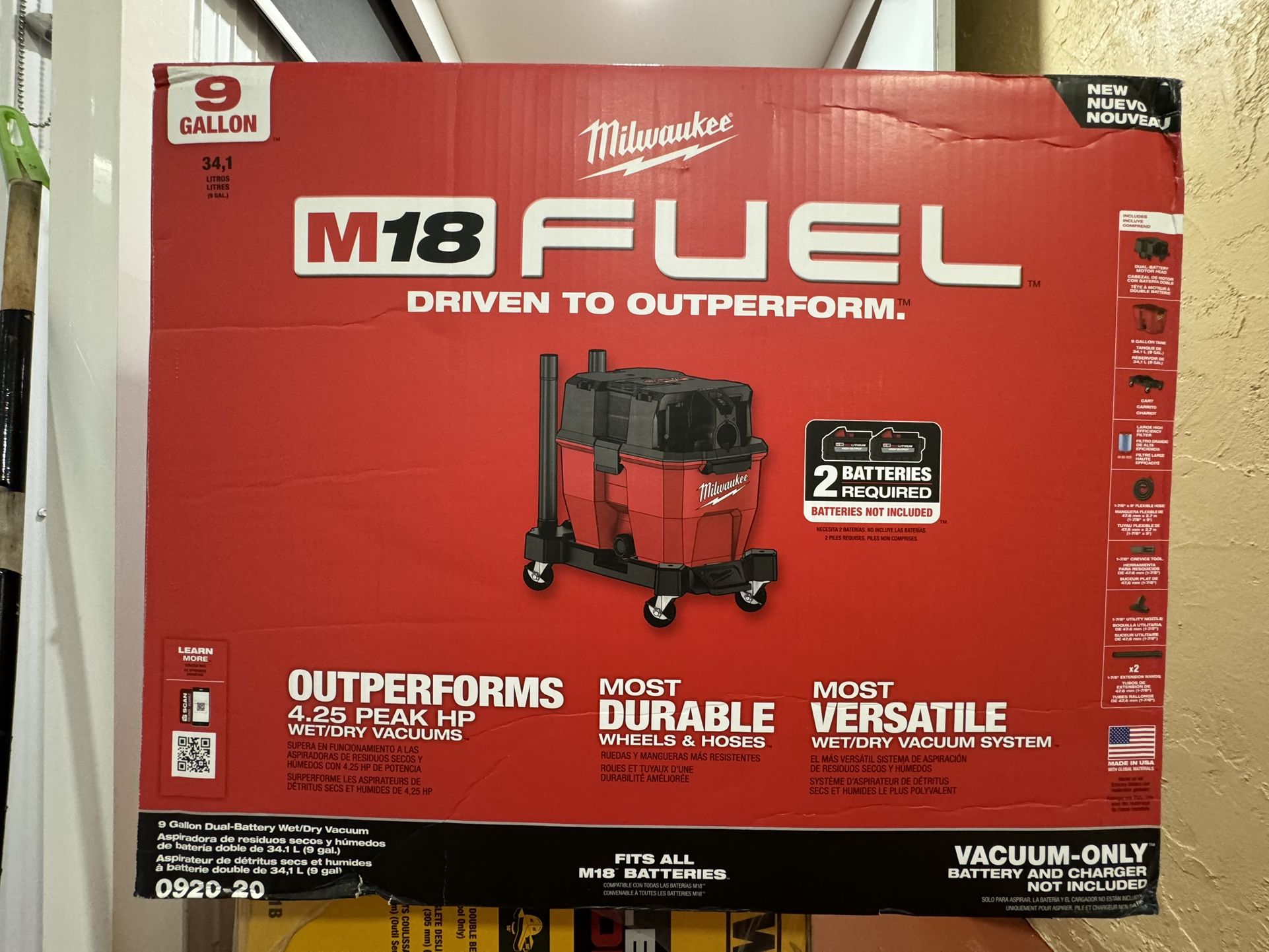  M18 FUEL 9 Gal. Cordless DUAL-BATTERY Wet/Dry Shop Vacuum with Filter, Hose, and Accessories