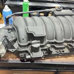 6.4 L ScatPack intake manifold 392 Hemi