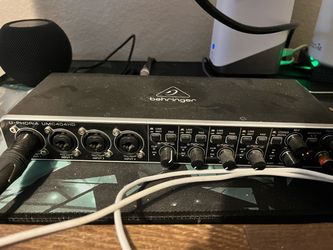 Behringer U-Phoria UMC404HD Audio Interface