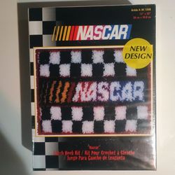 NASCAR Racing Latch Hook Kit 15” X 20” Rug Caron Vintage NC 5504 Checkerboard