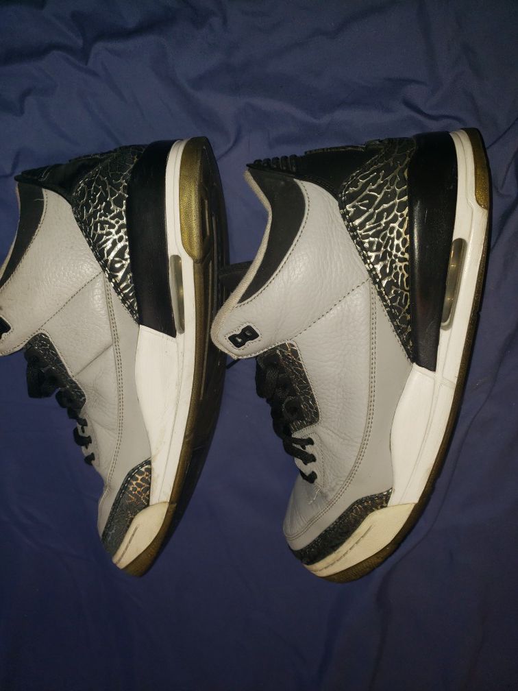 JORDAN 3 GRAY WOLF SIZE 13 STILL AVAILABLE PICK UP DOWNTOWN