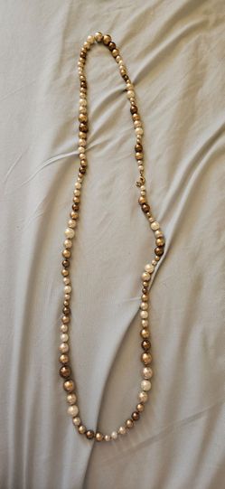 Vintage Carolee imitation pearl necklace