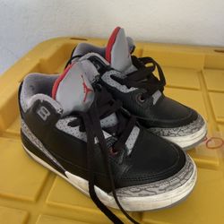 Kids Jordan 3 Cements 