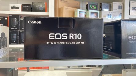 Canon R10 With 18-45mm Lens 