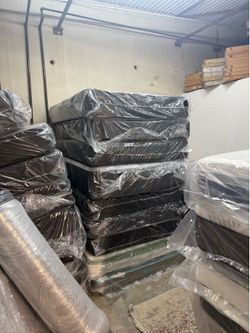 Mattress twin size 59 full size 79