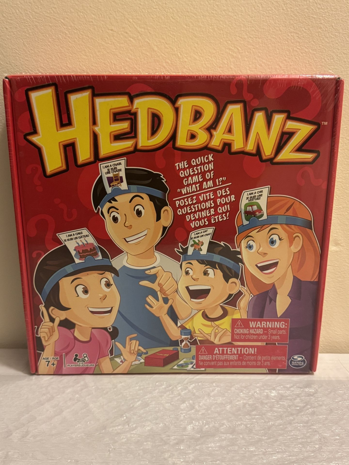 HedBanz Family Game the Original Quick Question Game of "What Am I?"