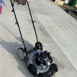 Murray 21 in. 140 cc Briggs and Stratton Walk Behind Gas Push Lawn Mower with Height Adjustment and Prime 'N Pull Start