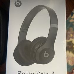 Beats Solo 4
