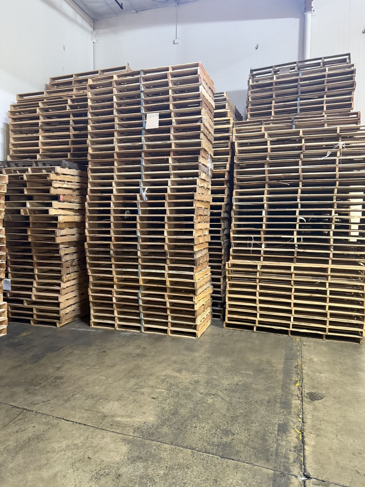 Pallets (wood)