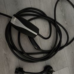 Gen 2 Tesla Mobile Charger 