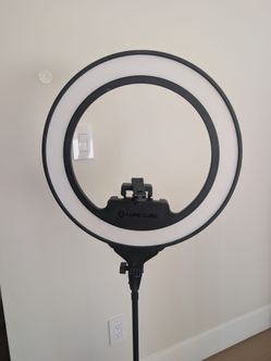 Lume cube ring light pro