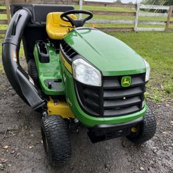2019 John Deere D-110 Riding Mower