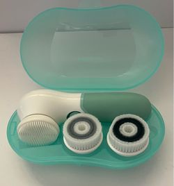 Facial Cleansing Brush Electric
