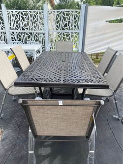 Outdoor Patio Aluminum Table with 6 Aluminum Stackable NEW Chairs