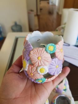 6 Flower candle holder