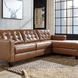 Baskove Auburn Leather RAF Sectional

