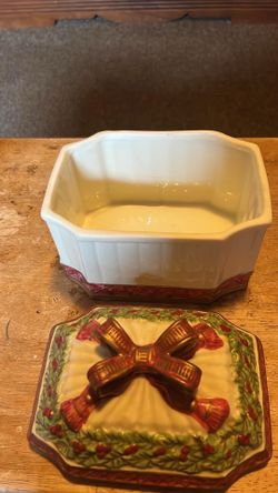 🎄 Holiday Ceramic Cookie Jar / Decorative Container