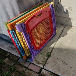 6 Panels Gate For Puppies 50.00