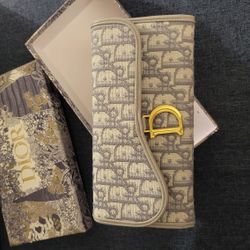D Ior Wallet Brand New Never Used