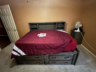 Full size bedroom set