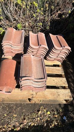 Roof tile