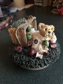 Boyd Resin Candle Topper