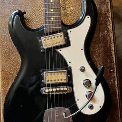 Univox Hi-Flier Flyer Phase 3 III 70’s Nirvana Guitar 