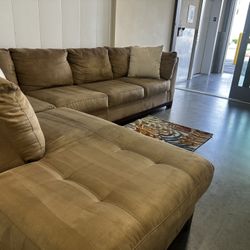 LIGHT BROWN SECTIONAL COUCH W/ FREE DELIVERY 