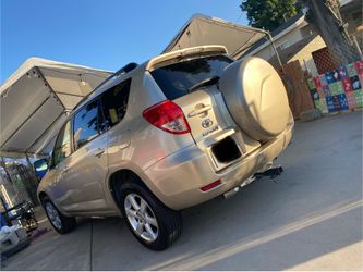 Toyota. Rav-4. Limited. 2008