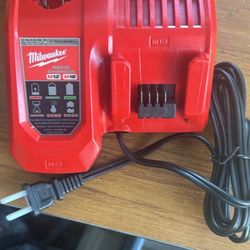 Milwaukee RAPID M-18 M-12 Combo Charger NEW 
