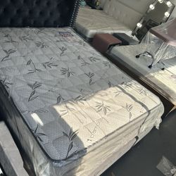 Queen Size Reversible Pillow Top Mattress 