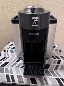 Nespresso DeLonghi Espresso Machine