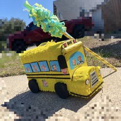 Cocomelon Bus Piñata 