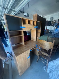 FREE DESK