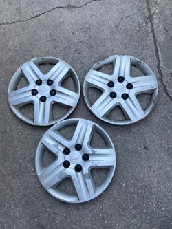 Chevy Impala  06-11 Oem hub caps