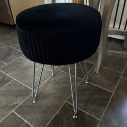BLACK VELVET STOOL