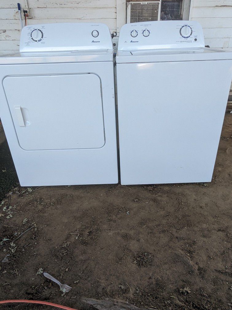 Amana  Electric Washer And Dryer Set