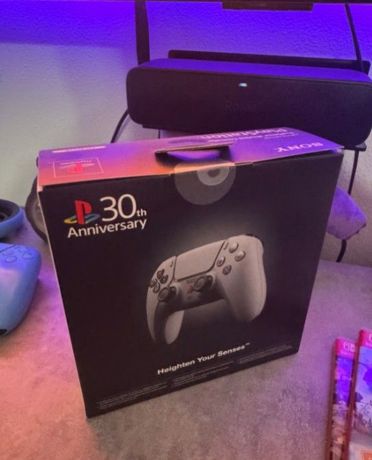 30th anniversary Ps5 remote