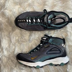 Vintage Nike Shoes Women Size 6.5
